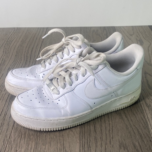 Nike Air Force 1 Womens Size 8.5 Low-Top White Leather Athletic Sneakers - Picture 3 of 11